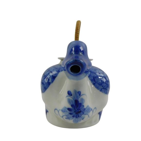 Porcelain Duck Teapot Vintage– Blue White Chinoiserie Decor w/ Handle & Lid - Picture 4 of 5